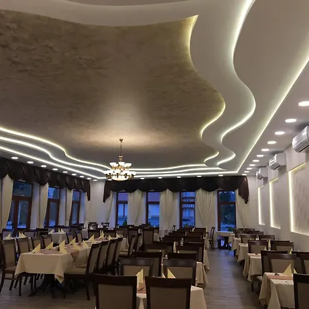 Admiral Felnottbarat Szallashely 4* Kehidakustány