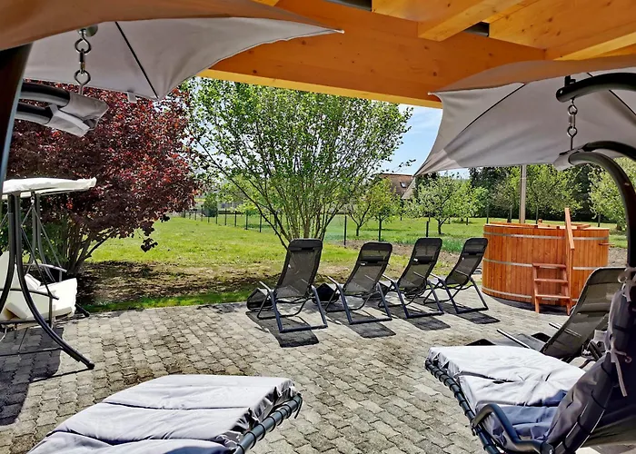 בית הארחה Admiral Felnottbarat Szallashely Kehidakustány