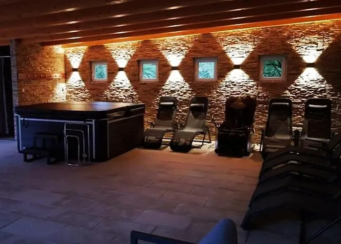 בית הארחה Admiral Felnottbarat Szallashely Kehidakustány