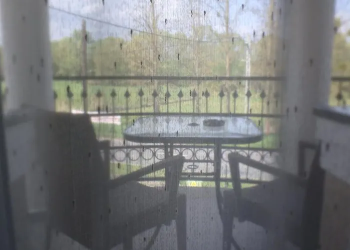 Admiral Felnottbarat Szallashely בית הארחה